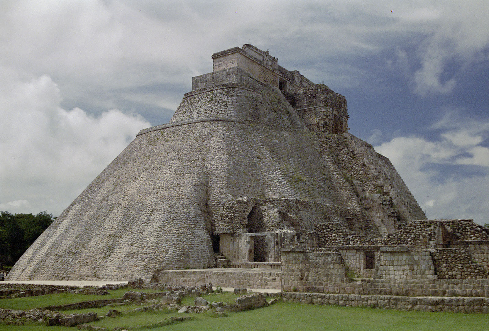 Uxmal, Mexiko.jpg